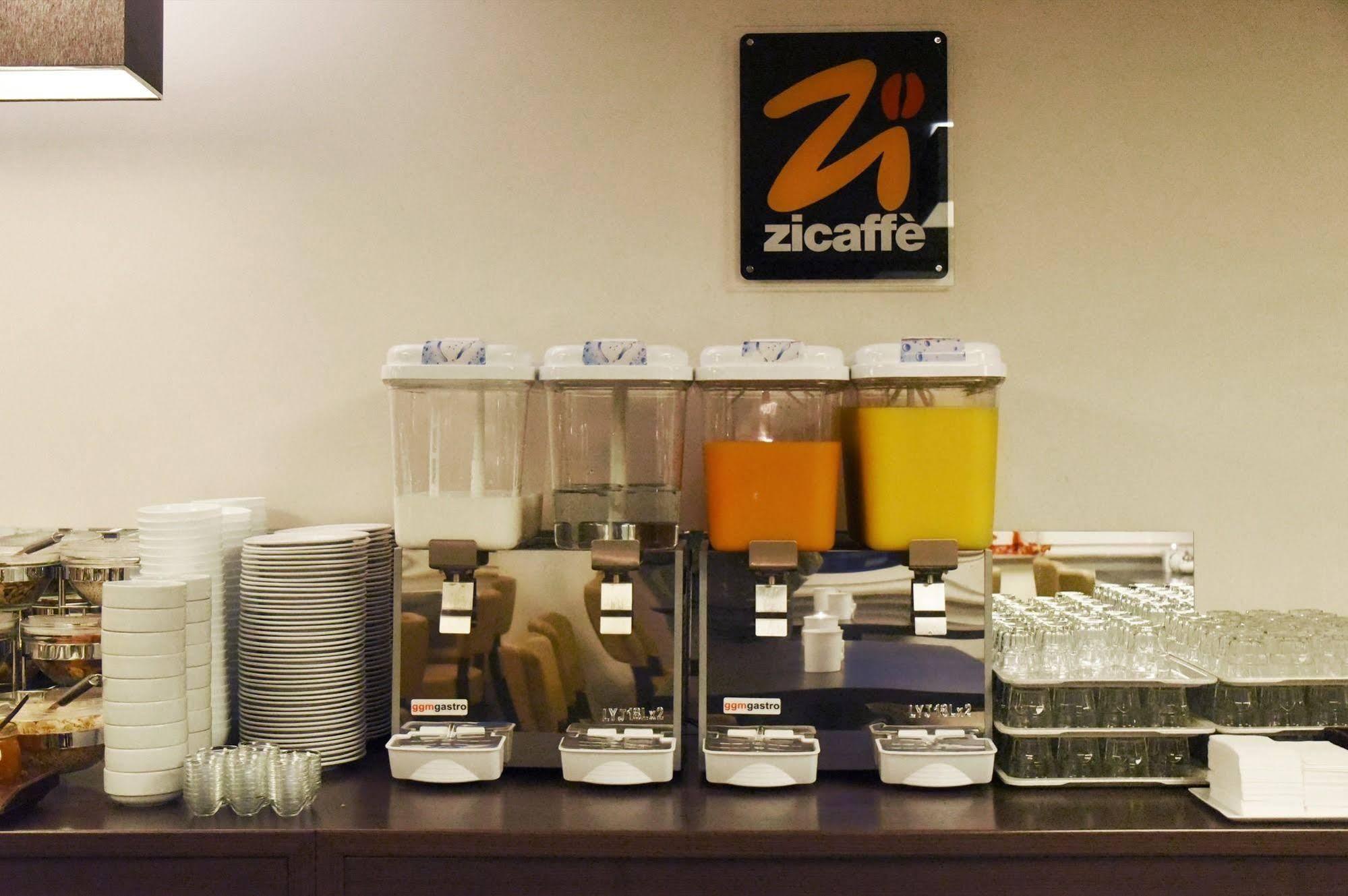 Zi Hotel Karlsruhe Buitenkant foto