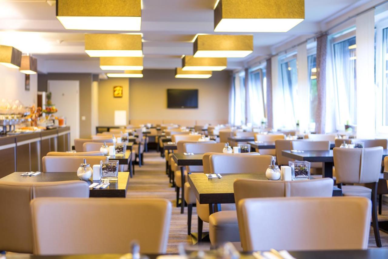Zi Hotel Karlsruhe Buitenkant foto