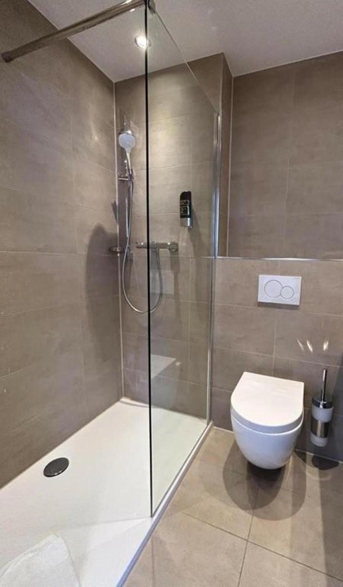Zi Hotel Karlsruhe Buitenkant foto